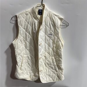 #3395-GAP Cream Quilted Sleeveless Vest with Button Front